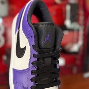 Jordan 1 Low Court Purple